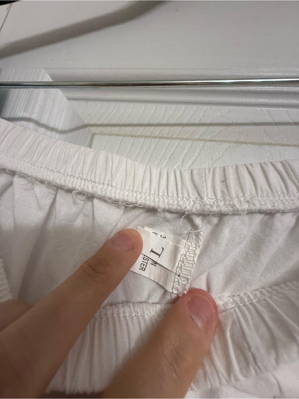 Amazon White Ruffle Strap Tank & Shorts Sleep Set - Picture 2 of 2